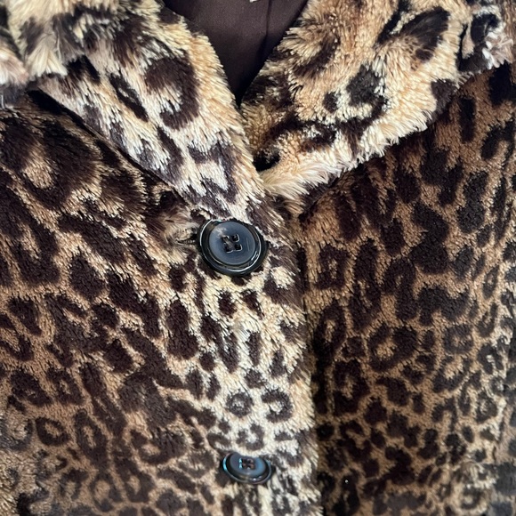 Chic Leopard Print Coat - Picture 5 of 6
